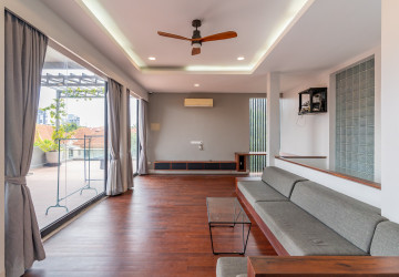 5 Bedroom Villa For Rent - Boeung Kak 2, Phnom Penh thumbnail