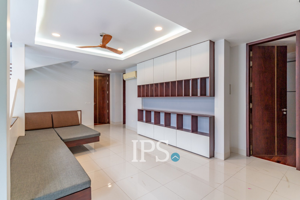 5 Bedroom Villa For Rent - Boeung Kak 2, Phnom Penh - Image 34