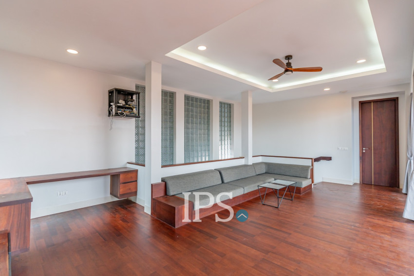 5 Bedroom Villa For Rent - Boeung Kak 2, Phnom Penh