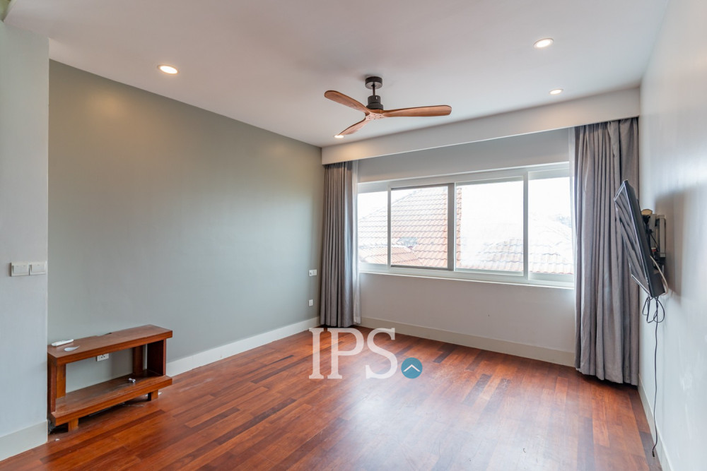 5 Bedroom Villa For Rent - Boeung Kak 2, Phnom Penh - Image 36