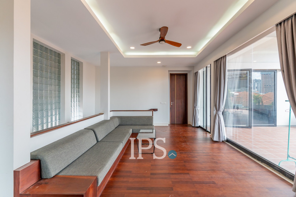 5 Bedroom Villa For Rent - Boeung Kak 2, Phnom Penh - Image 41