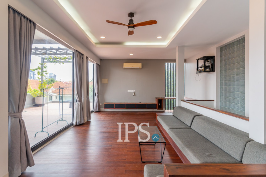 5 Bedroom Villa For Rent - Boeung Kak 2, Phnom Penh