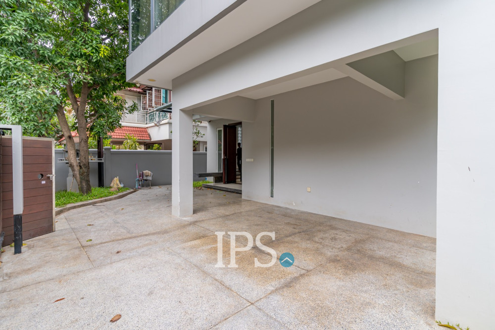 5 Bedroom Villa For Rent - Boeung Kak 2, Phnom Penh - Image 53