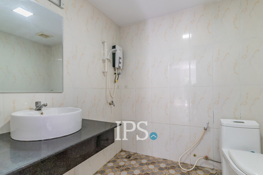 1 Bedroom Serviced Apartment For Rent - Phsar Daeum Thkov, Phnom Penh