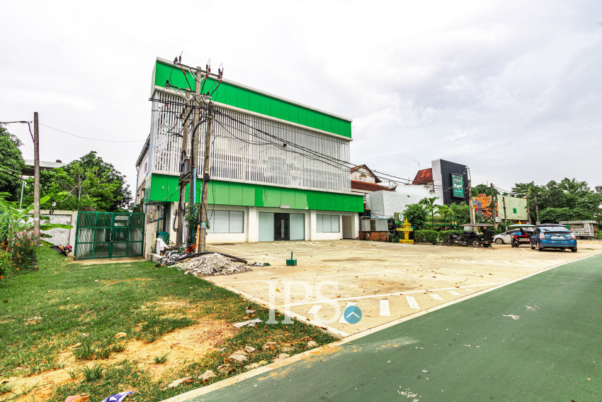 1,800 Sqm Commercial Building For Rent - Slor Kram, Siem Reap