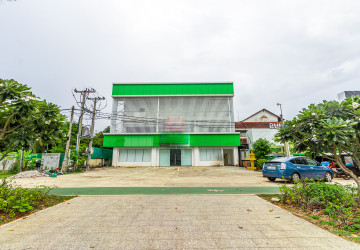 1,800 Sqm Commercial Building For Rent - Slor Kram, Siem Reap thumbnail