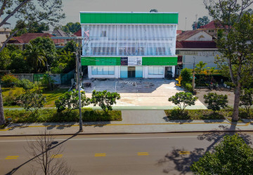 1,800 Sqm Commercial Building For Rent - Slor Kram, Siem Reap thumbnail