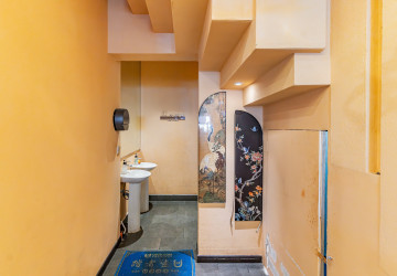 290 Sqm Retail Space For Rent - BKK1, Phnom Penh thumbnail