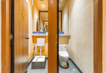 290 Sqm Retail Space For Rent - BKK1, Phnom Penh thumbnail