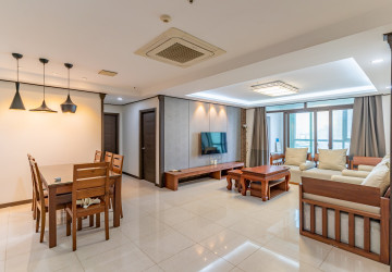 9th Floor 3 Bedroom Condo For Sale - De Castle Royal, BKK1, Phnom Penh thumbnail