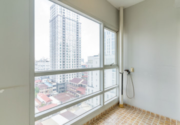 9th Floor 3 Bedroom Condo For Sale - De Castle Royal, BKK1, Phnom Penh thumbnail