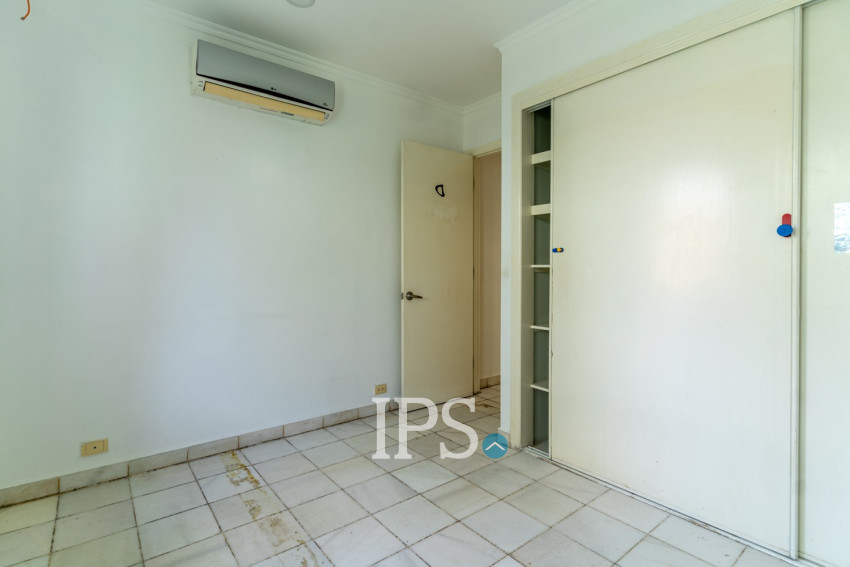 3 Bedroom Commercial Villa For Rent - Boeung Kak 1, Phnom Penh