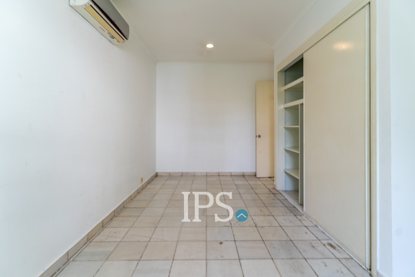 3 Bedroom Commercial Villa For Rent - Boeung Kak 1, Phnom Penh