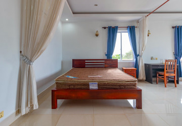 1 Bedroom Apartment For Rent - Sala Kamruek, Siem Reap thumbnail