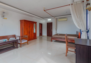 1 Bedroom Apartment For Rent - Sala Kamruek, Siem Reap thumbnail