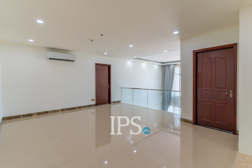 Duplex 3 Bedroom Penthouse Serviced Condo For Rent - Veal Vong, Phnom Penh