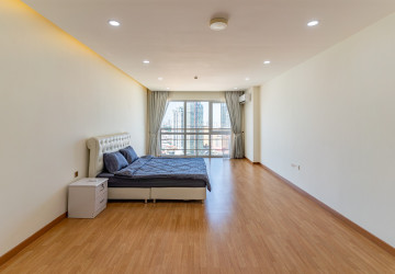 Duplex 3 Bedroom Penthouse Serviced Condo For Rent - Veal Vong, Phnom Penh thumbnail