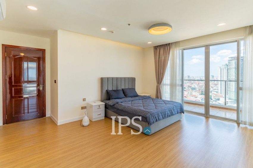 3 Bedroom Serviced Condo For Rent - Veal Vong, Phnom Penh