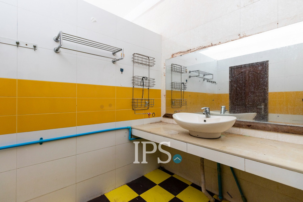 3 Storey Shophouse For Sale - Svay Dangkum, Siem Reap - Image 19