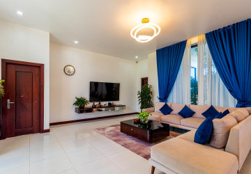 13 Bedroom Residential Compound For Sale - Sangkat Siem Reap, Siem Reap thumbnail