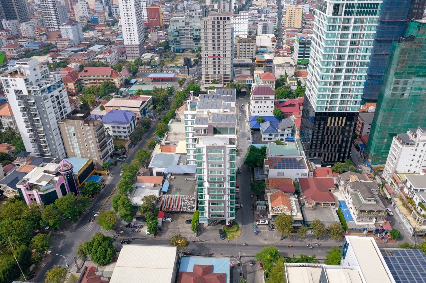 8th Floor Studio Apartment For Sale - Silvertown, BKK1, Phnom Penh