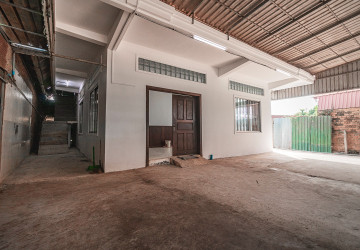 2 Bedroom Shophouse For Rent - Svay Dangkum, Siem Reap thumbnail