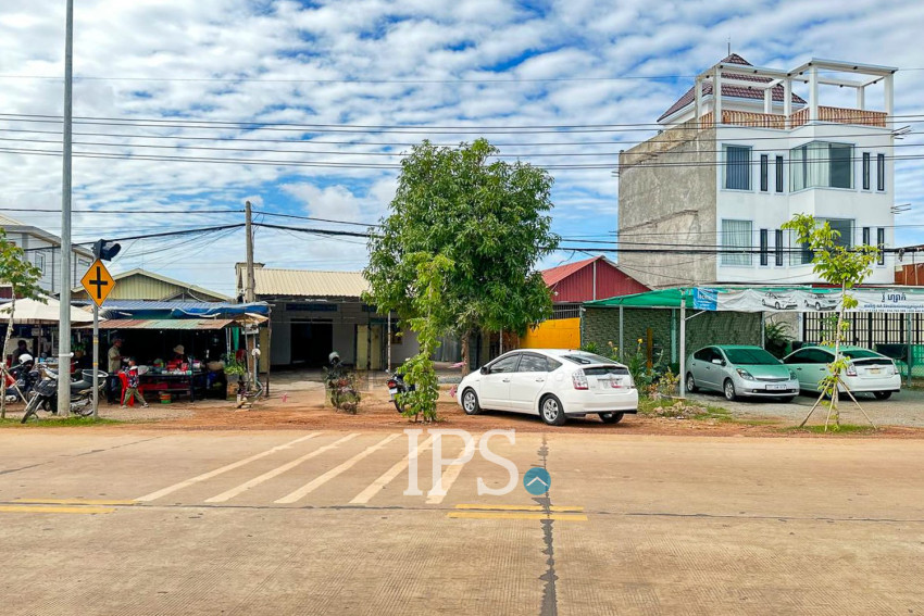 2 Bedroom Shophouse For Rent - Svay Dangkum, Siem Reap