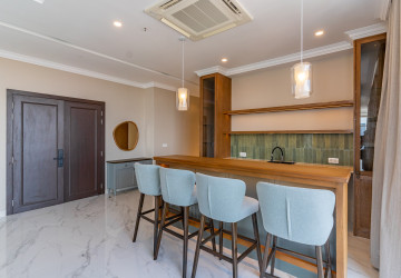 Luxury 3 Bedroom Serviced Apartment For Rent - Phsar Thmei 3, Daun Penh, Phnom Penh thumbnail