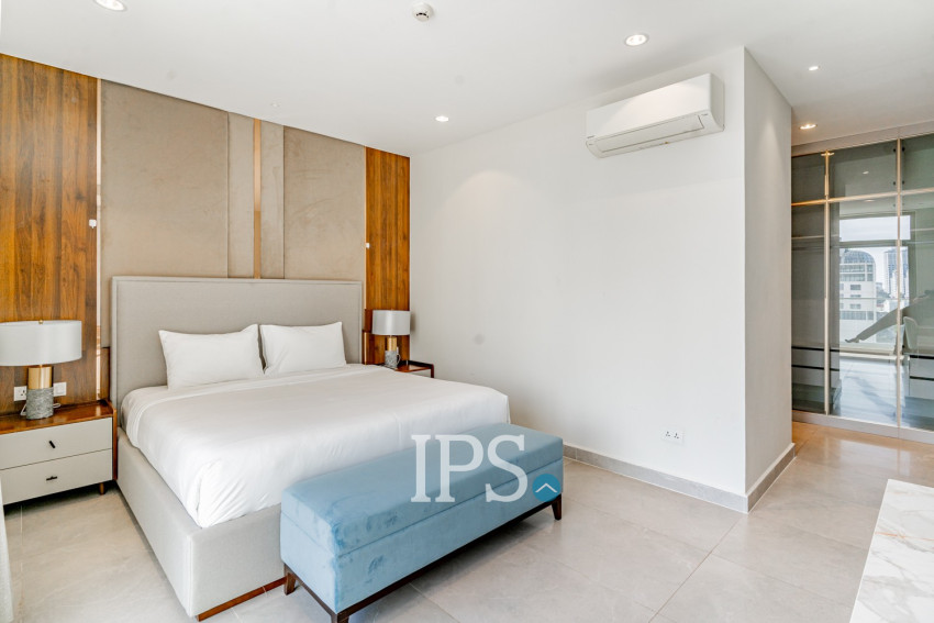 3 Bedroom Serviced Apartment For Rent - Beoung Raing, Phnom Penh