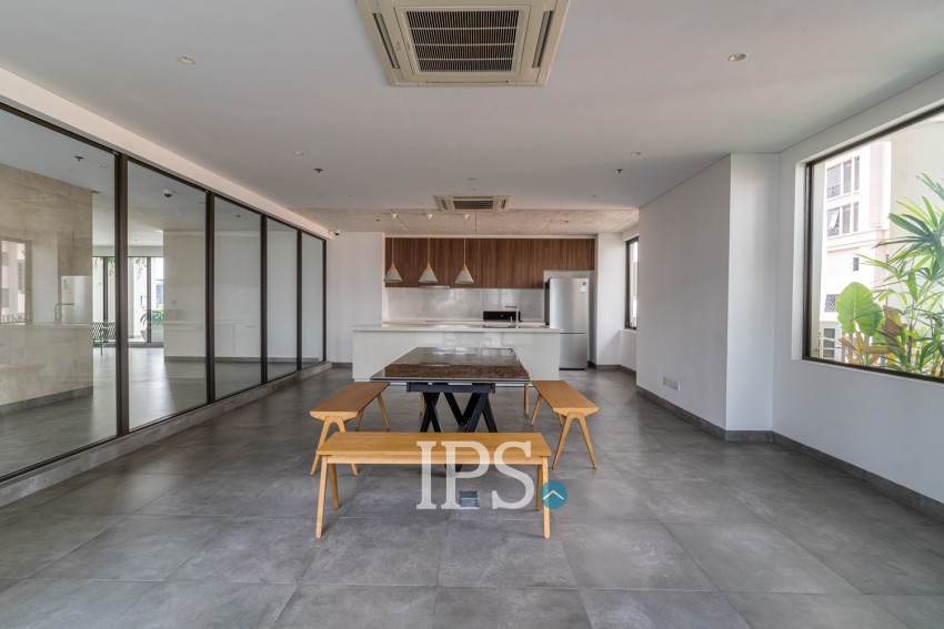 8th Floor 2 Bedroom Condo For Sale - Embassy Central, BKK1, Phnom Penh