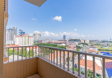 3 Bedroom Condo For Rent - Rose Condo, Tonle Bassac, Phnom Penh thumbnail