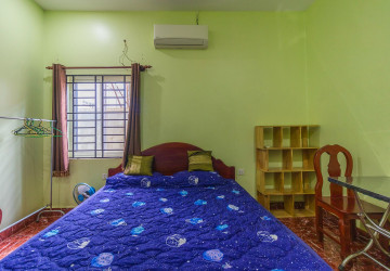 1 Bedroom Apartment For Rent - Svay Dangkum, Siem Reap thumbnail