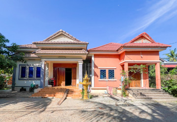 3 Bedroom Linked House and Land For Sale - Sangkat Siem Reap, Siem Reap thumbnail