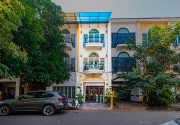 4 Bedroom Shophouse For Rent - Borei Brembrei, Kouk Chak, Siem Reap thumbnail