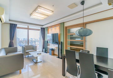 1 Bedroom Condo For Rent - De Castle Royal, BKK1, Phnom Penh thumbnail