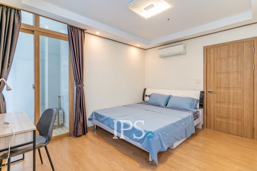 1 Bedroom Condo For Rent - De Castle Royal, BKK1, Phnom Penh