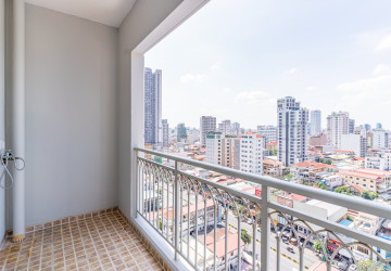 1 Bedroom Condo For Rent - De Castle Royal, BKK1, Phnom Penh thumbnail