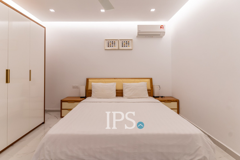 1 Bedroom Serviced Apartment For Rent - BKK1, Phnom Penh - Image 10