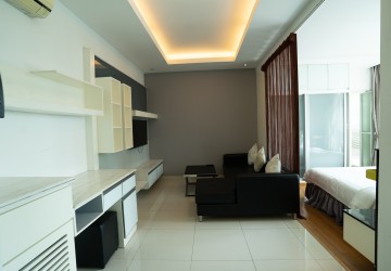 47 Sqm Studio For Rent- Silvertown, BKK1, Phnom Penh thumbnail