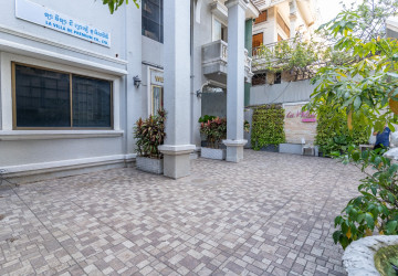 290 Sqm Commercial Villa For Rent - BKK1, Phnom Penh thumbnail