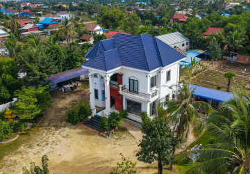 4 Bedroom Villa For Sale - Chreav, Siem Reap thumbnail