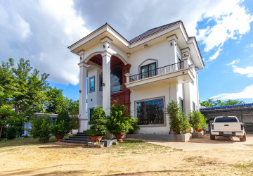 4 Bedroom Villa For Sale - Chreav, Siem Reap thumbnail