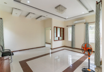 5 Room Commercial Villa For Rent - Boeung Kak 2, Phnom Penh thumbnail