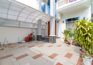 5 Room Commercial Villa For Rent - Boeung Kak 2, Phnom Penh thumbnail