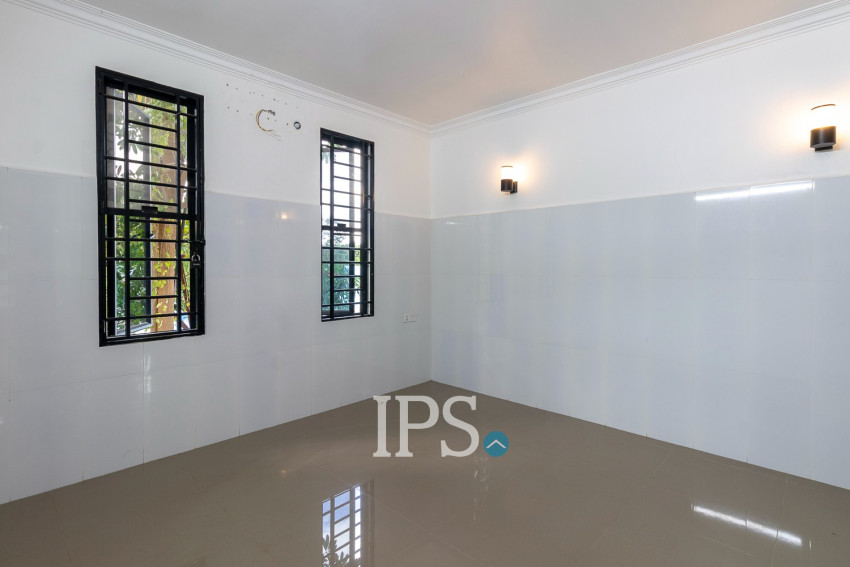 4 Bedroom Shophouse For Rent - Sala Kamreuk, Siem Reap