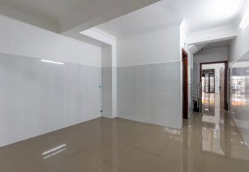 4 Bedroom Shophouse For Rent - Sala Kamreuk, Siem Reap thumbnail