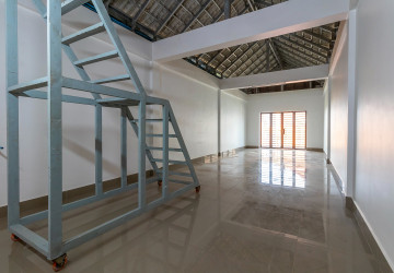 4 Bedroom Shophouse For Rent - Sala Kamreuk, Siem Reap thumbnail