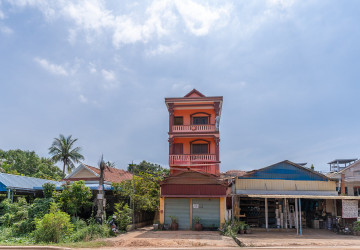 15 Bedroom Hotel For Rent - Svay Dangkum, Siem Reap thumbnail