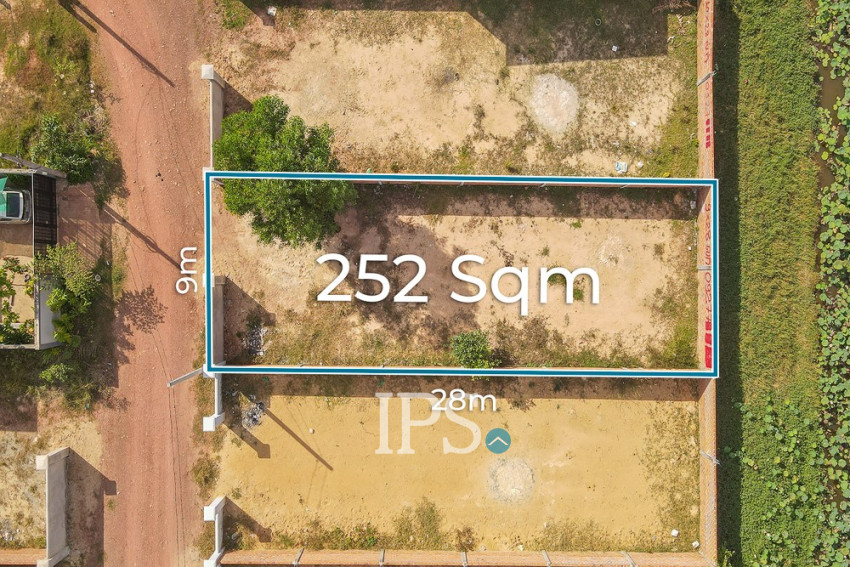 252 Sqm Land For Sale - Svay Dangkum, Siem Reap