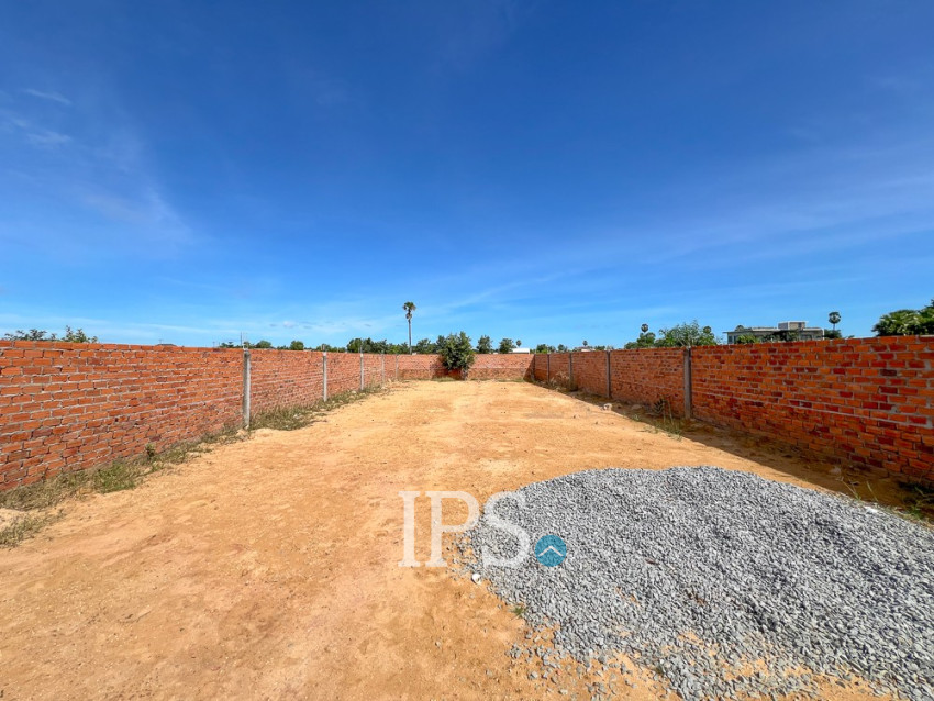 252 Sqm Land For Sale - Svay Dangkum, Siem Reap